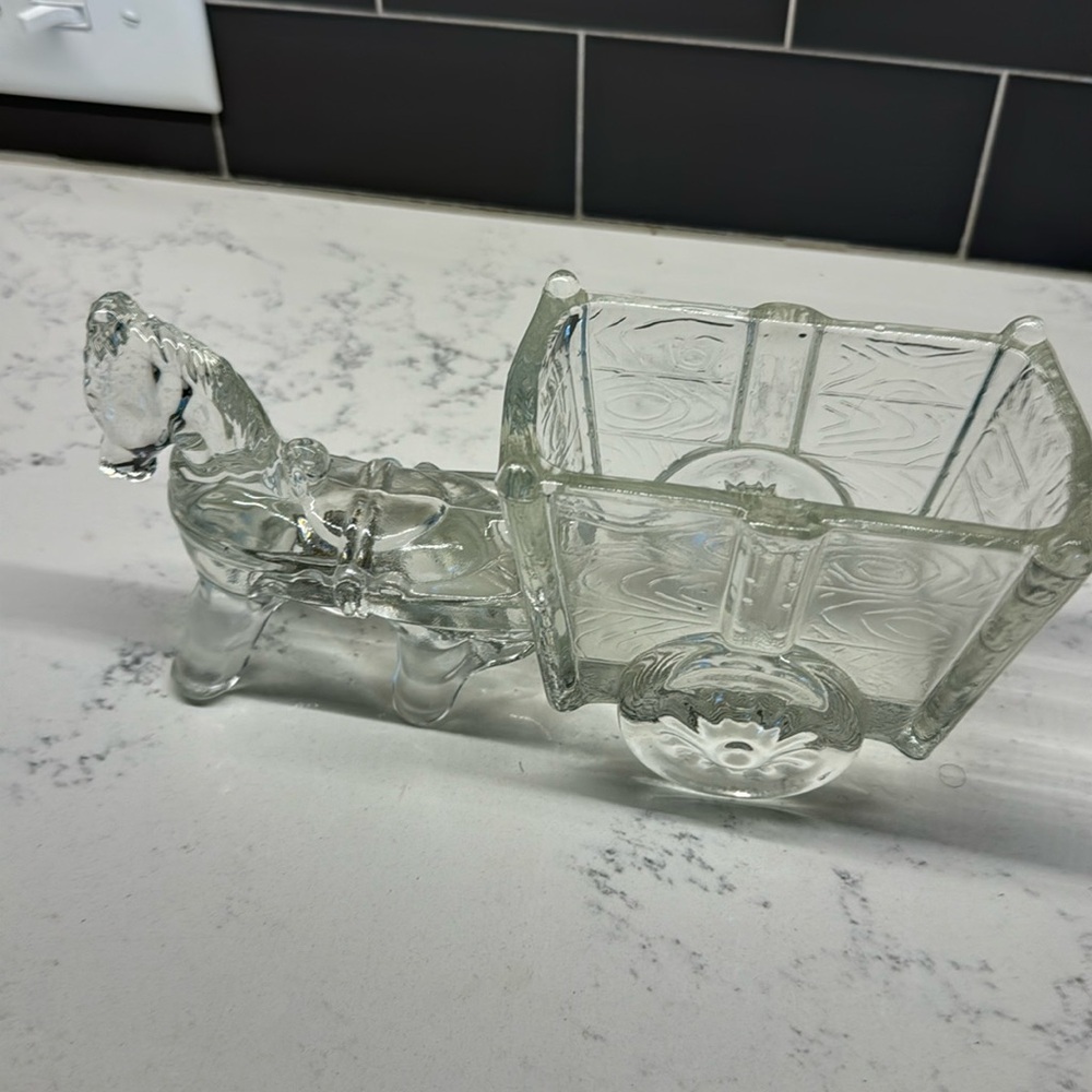 Vintage Large Jeannette Glass Candy Dish, Horse and Cart,